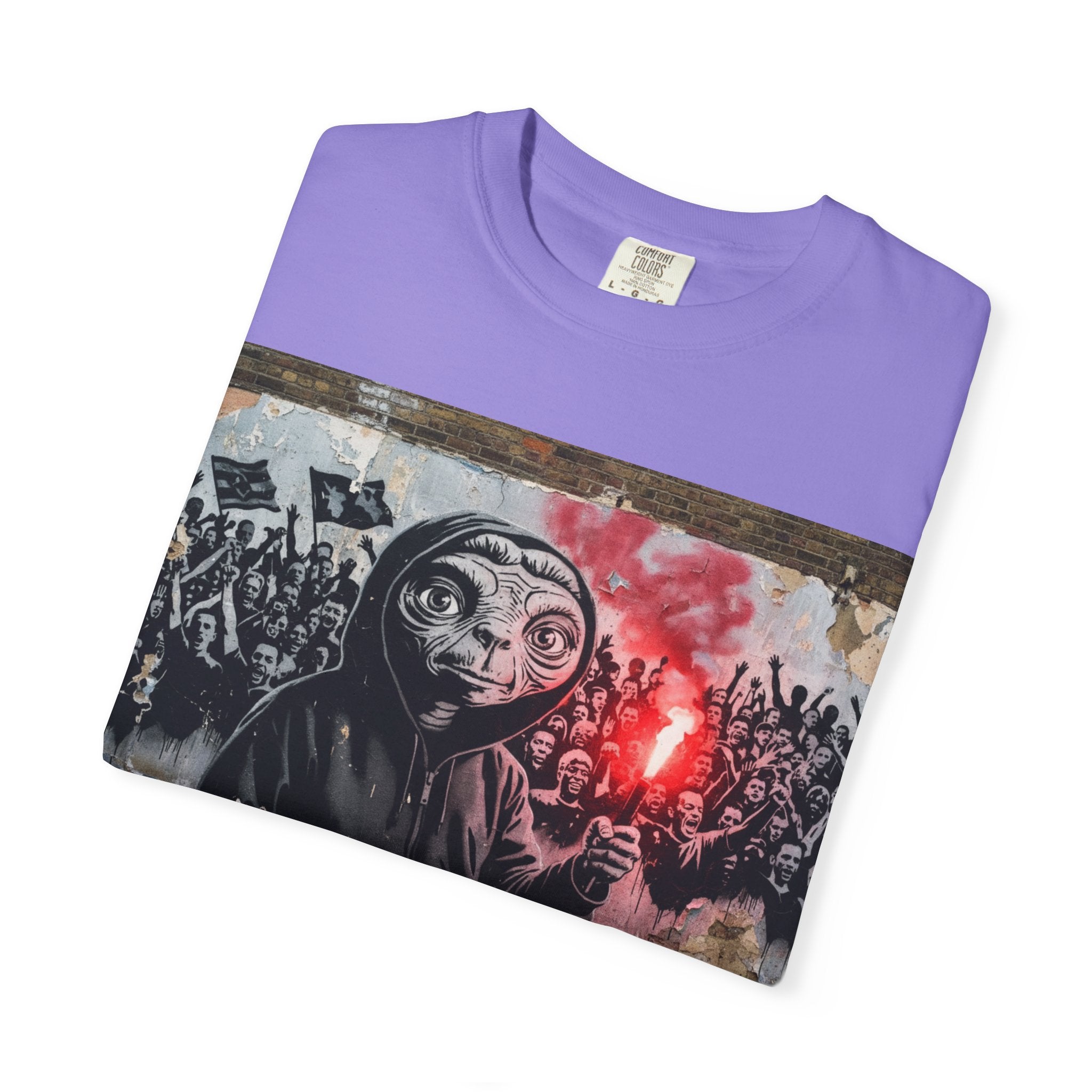 T-Shirt — Street Art Protest E.T. Holding Red Flare Graphic Tee