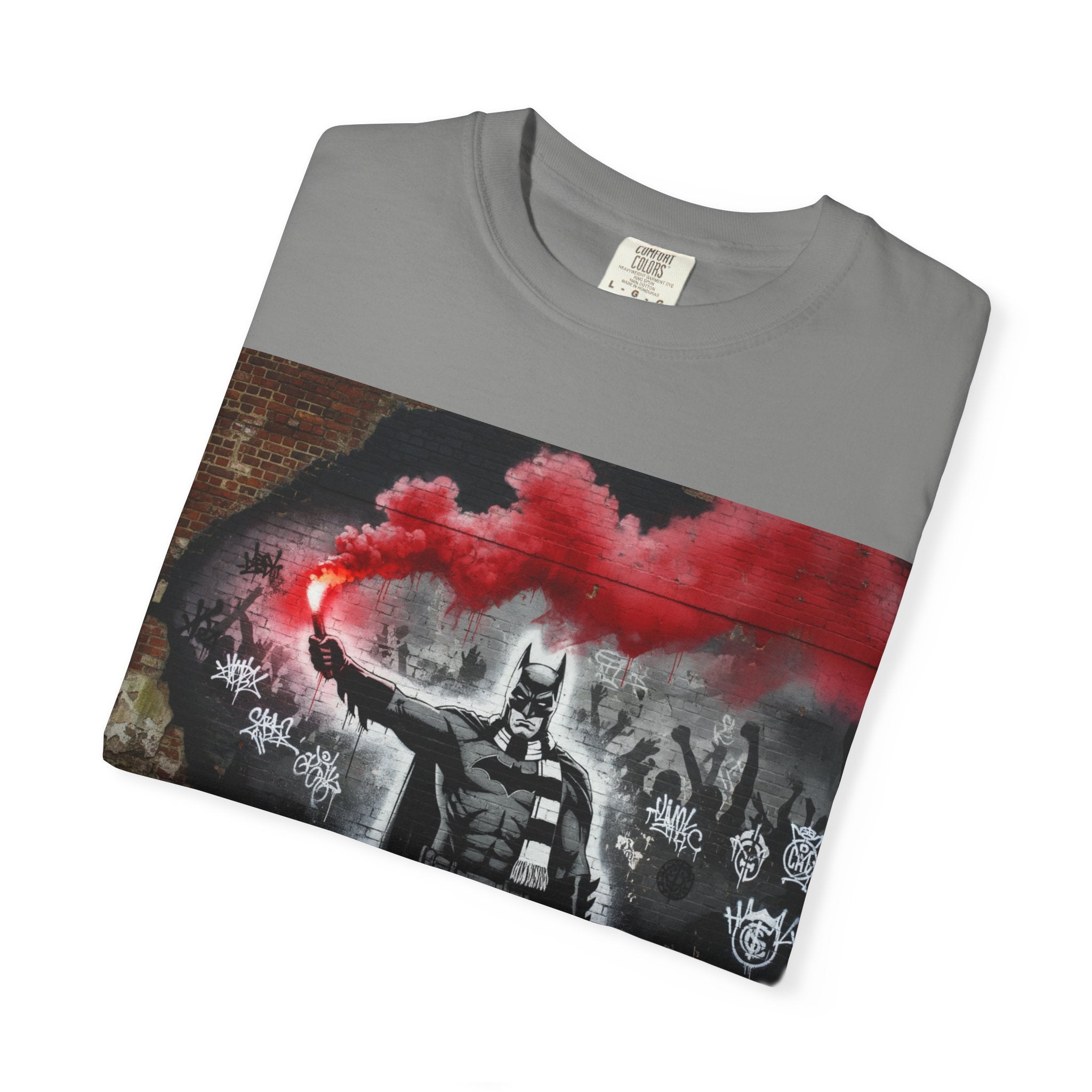 Batman Graffiti T-Shirt – Red Smoke Street Art Tee