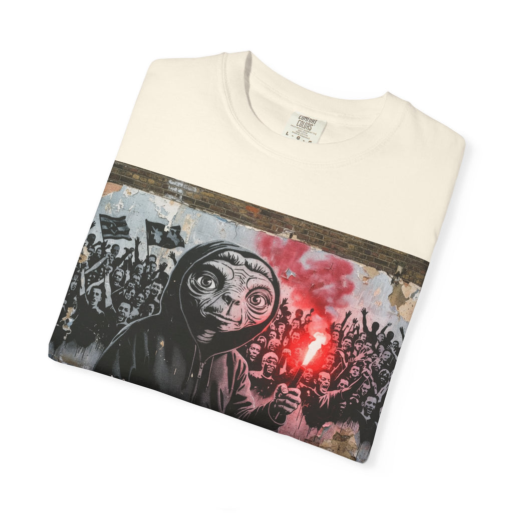 T-Shirt — Street Art Protest E.T. Holding Red Flare Graphic Tee