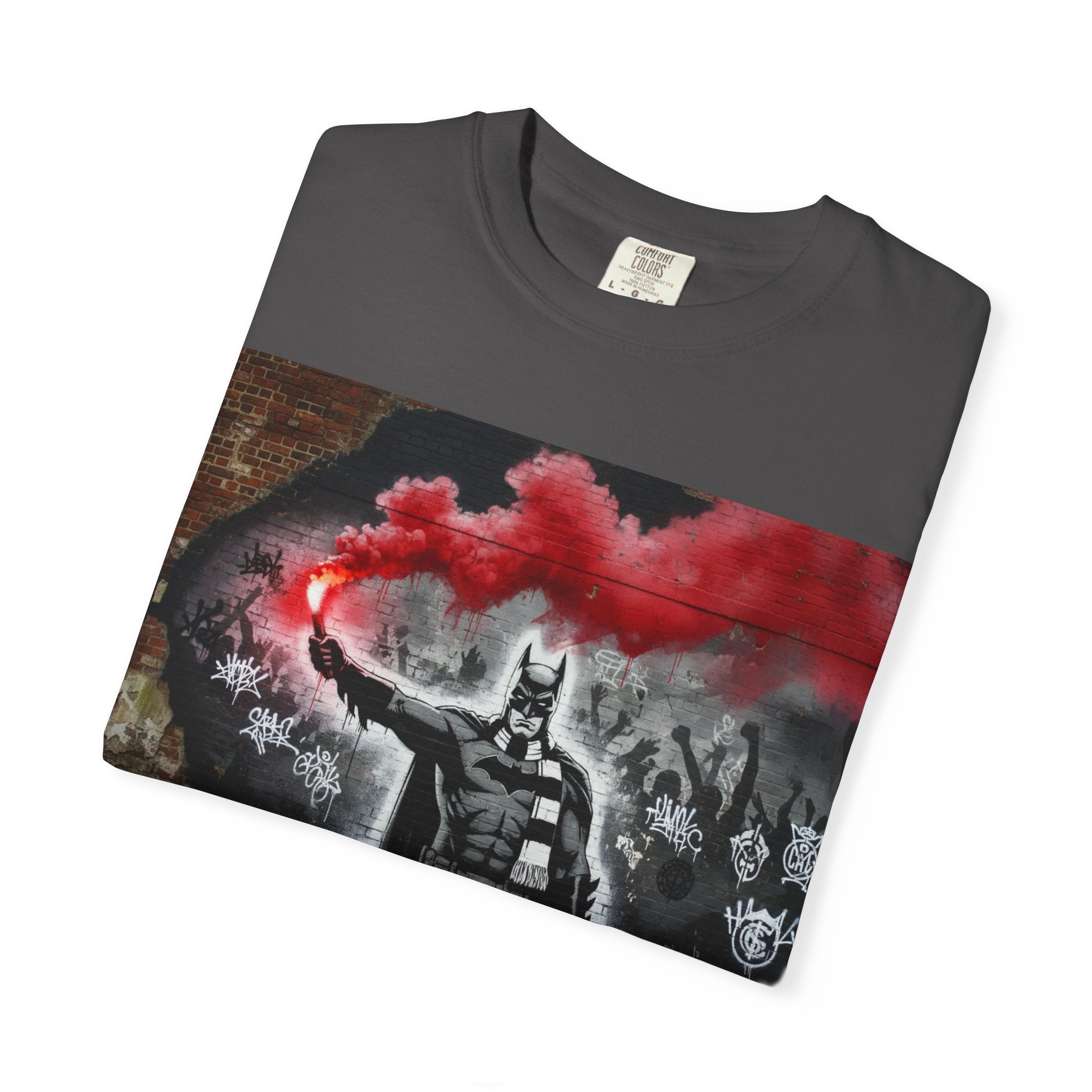 Batman Graffiti T-Shirt – Red Smoke Street Art Tee