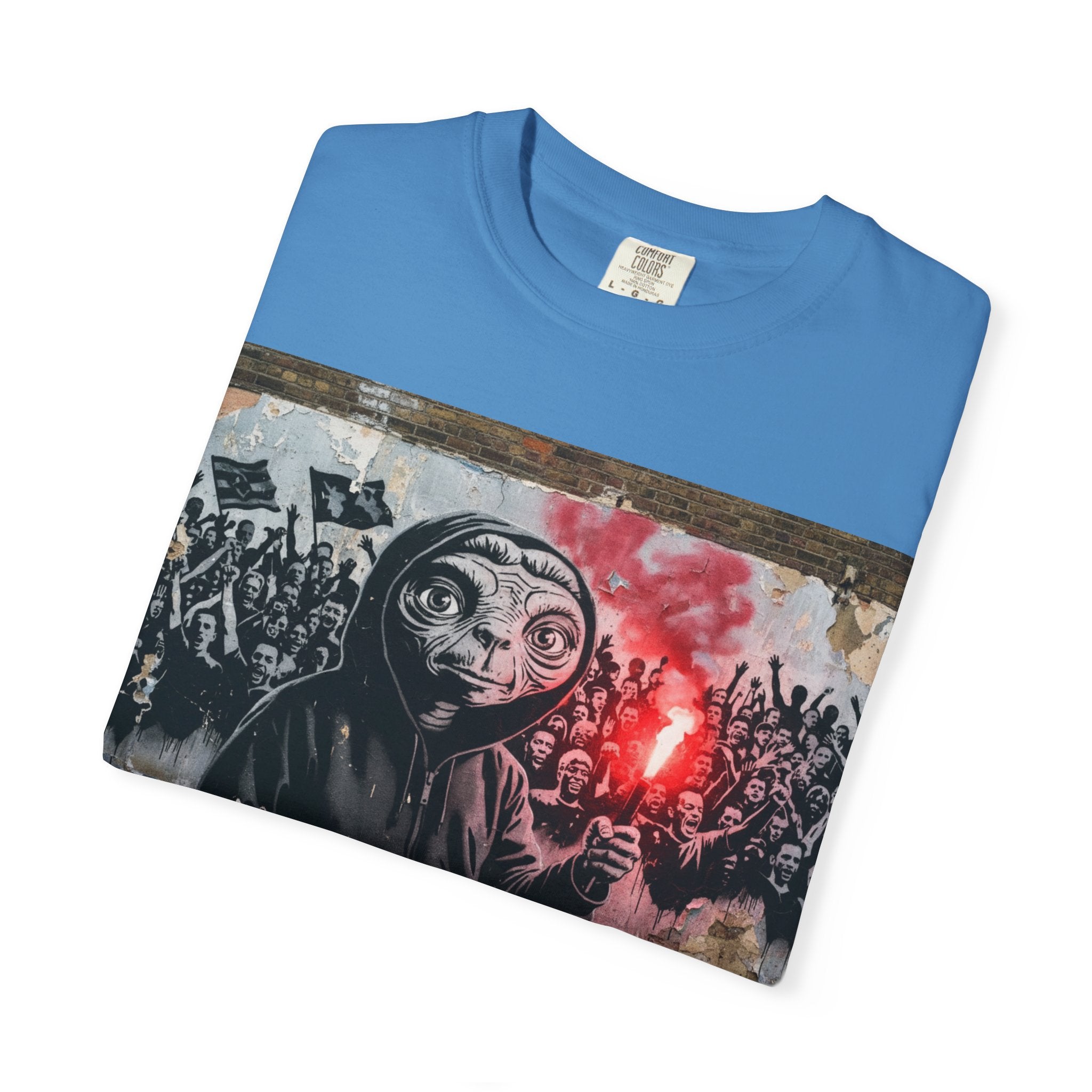 T-Shirt — Street Art Protest E.T. Holding Red Flare Graphic Tee