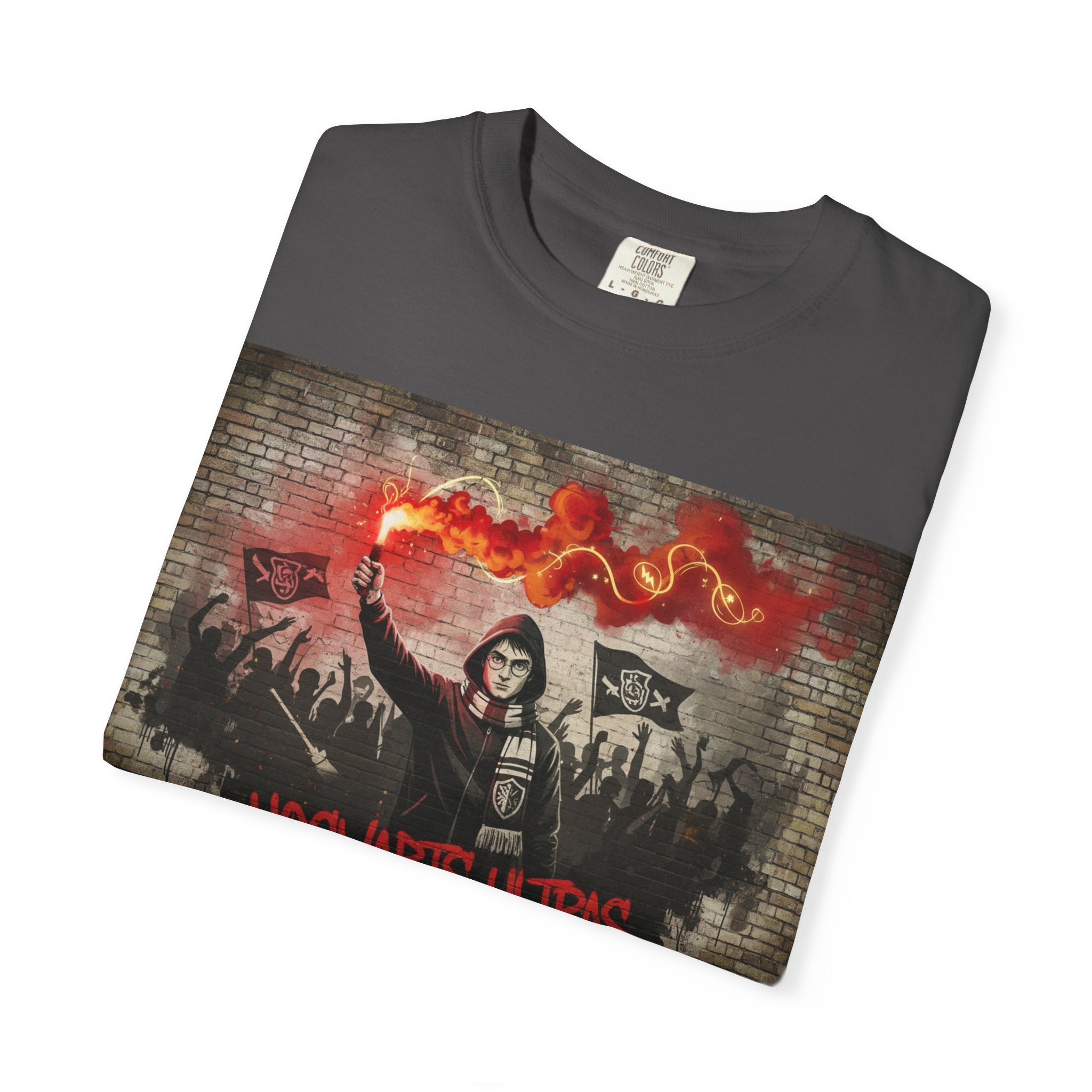 Ultras Fan T-Shirt — 'Hooligans Ultras' Graffiti-Style Soccer Supporter Tee