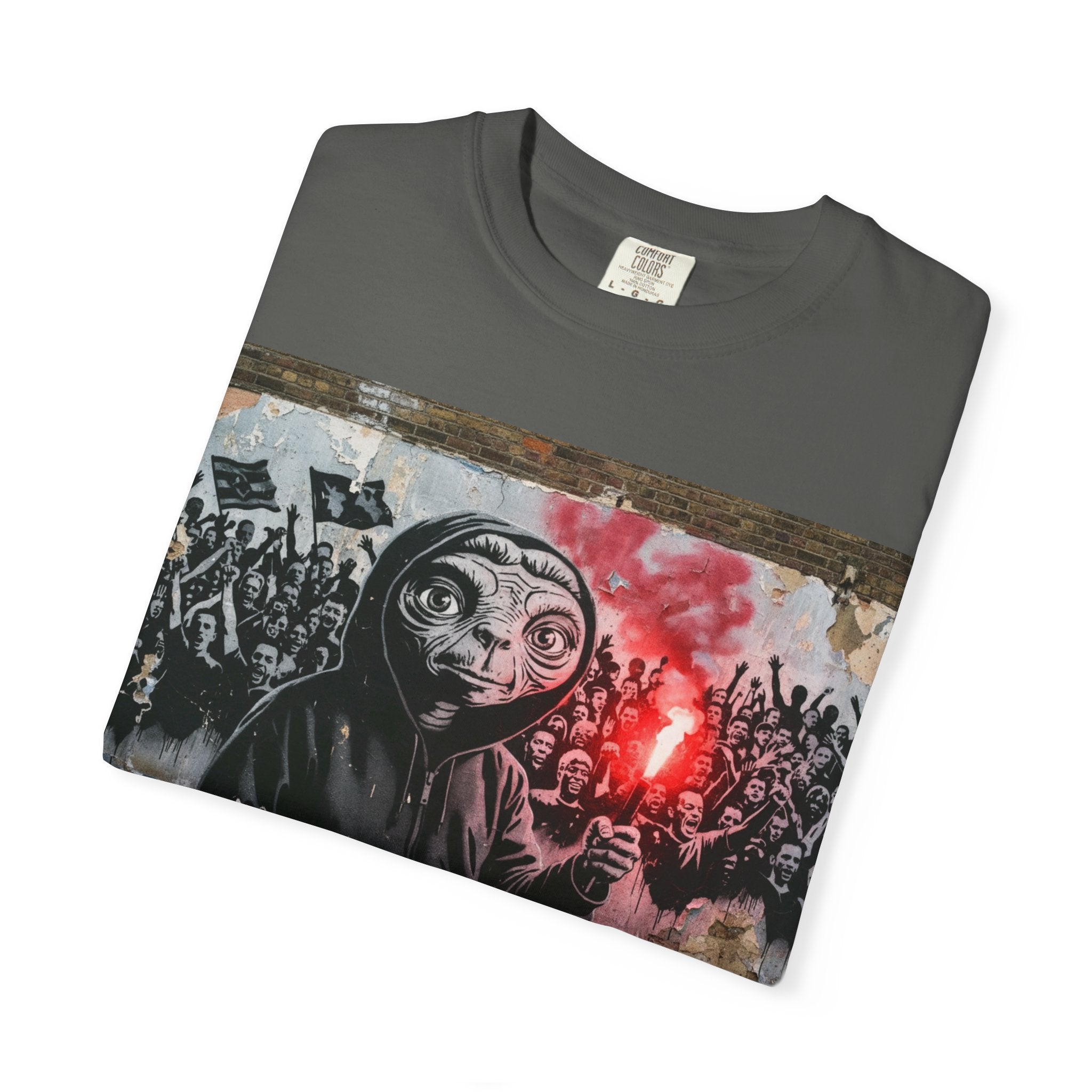 T-Shirt — Street Art Protest E.T. Holding Red Flare Graphic Tee