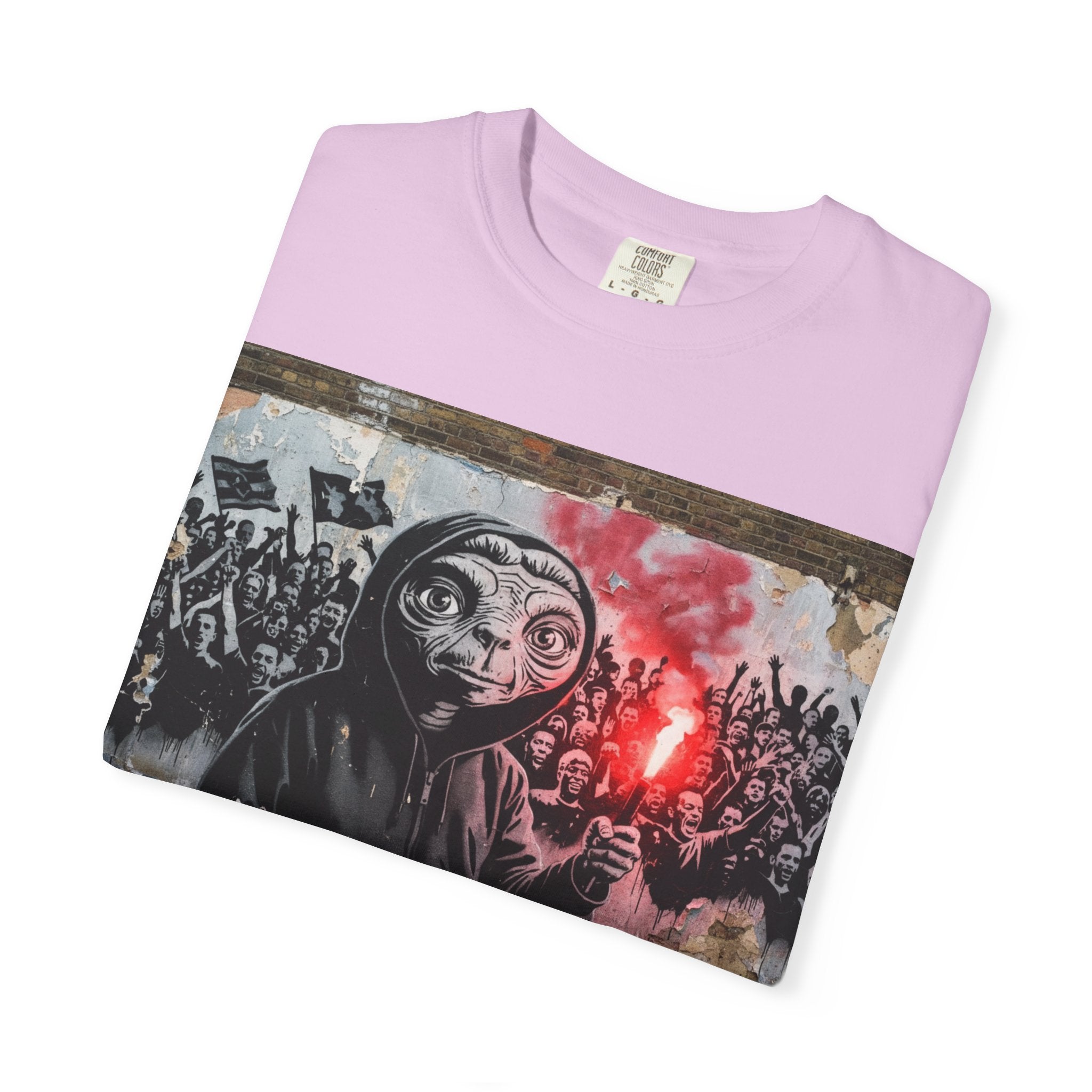 T-Shirt — Street Art Protest E.T. Holding Red Flare Graphic Tee