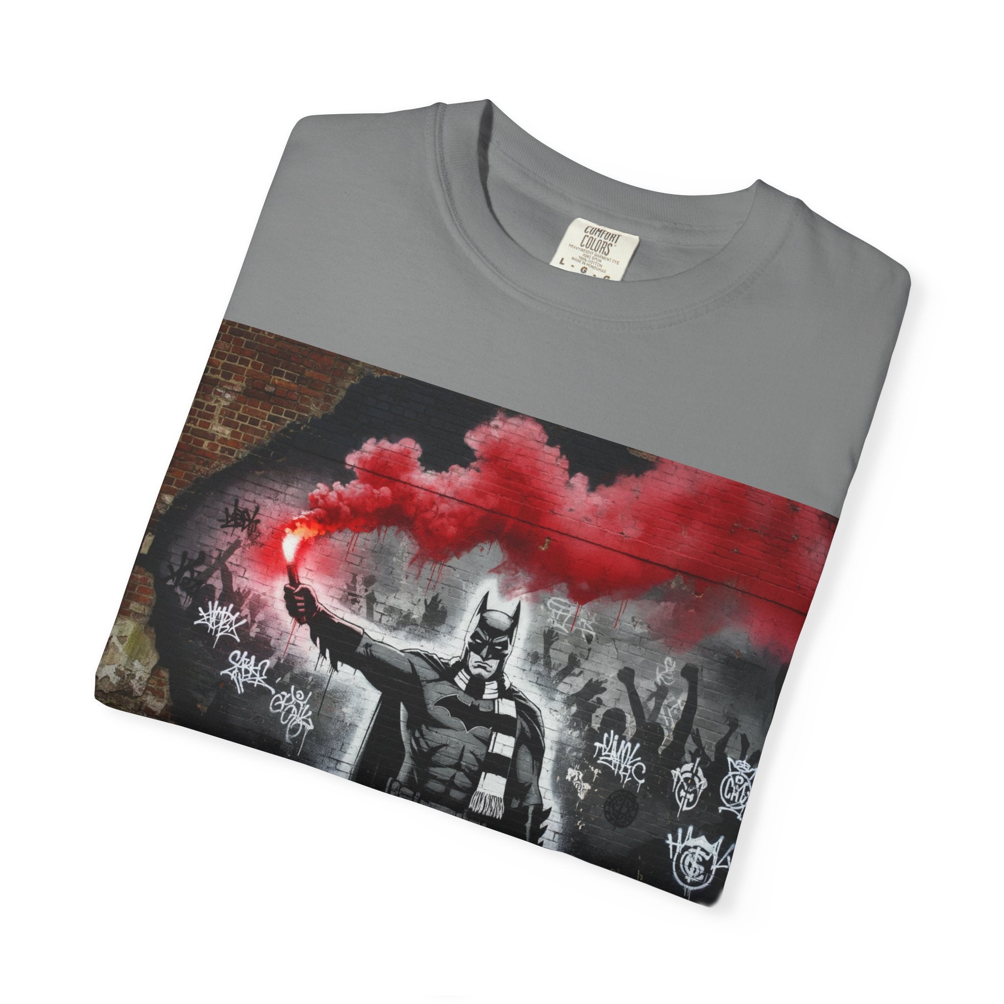 Batman Graffiti T-Shirt – Red Smoke Street Art Tee